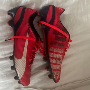 Puma men’s soccer spikes. 8.5.